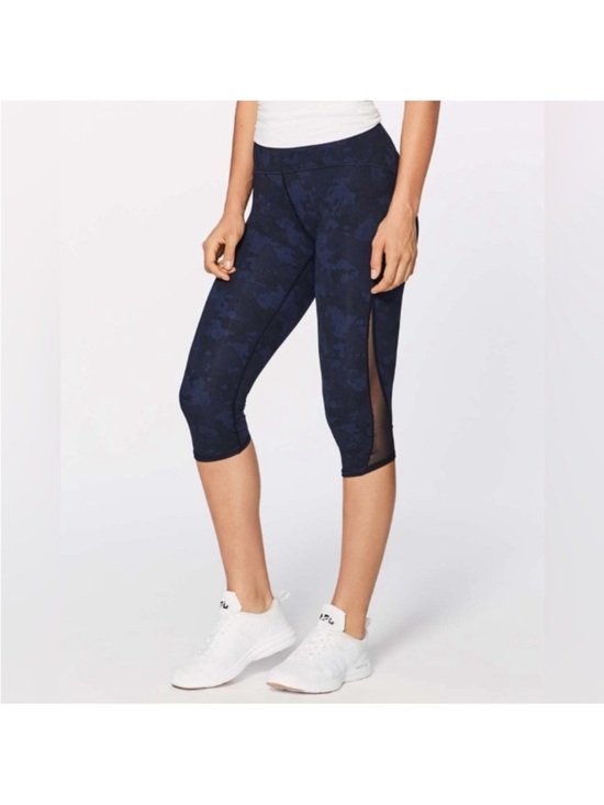 lululemon athletica Pants - Lululemon Train Times Crop 16” Midnight Navy Camo Mesh Panel Leggings Size 6